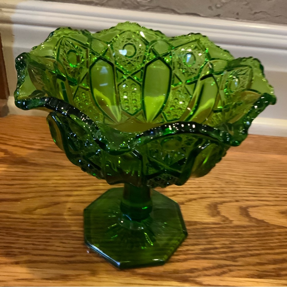 L E Smith Heritage Quintec Footed Compote Green Candy Dish